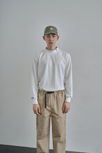 画像をギャラリービューアに読み込む, Simple Logo Mockneck - White