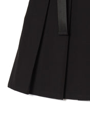 画像をギャラリービューアに読み込む, (WOMEN) THUNDER STRIPES ADJUSTABLE SKIRT - BLACK
