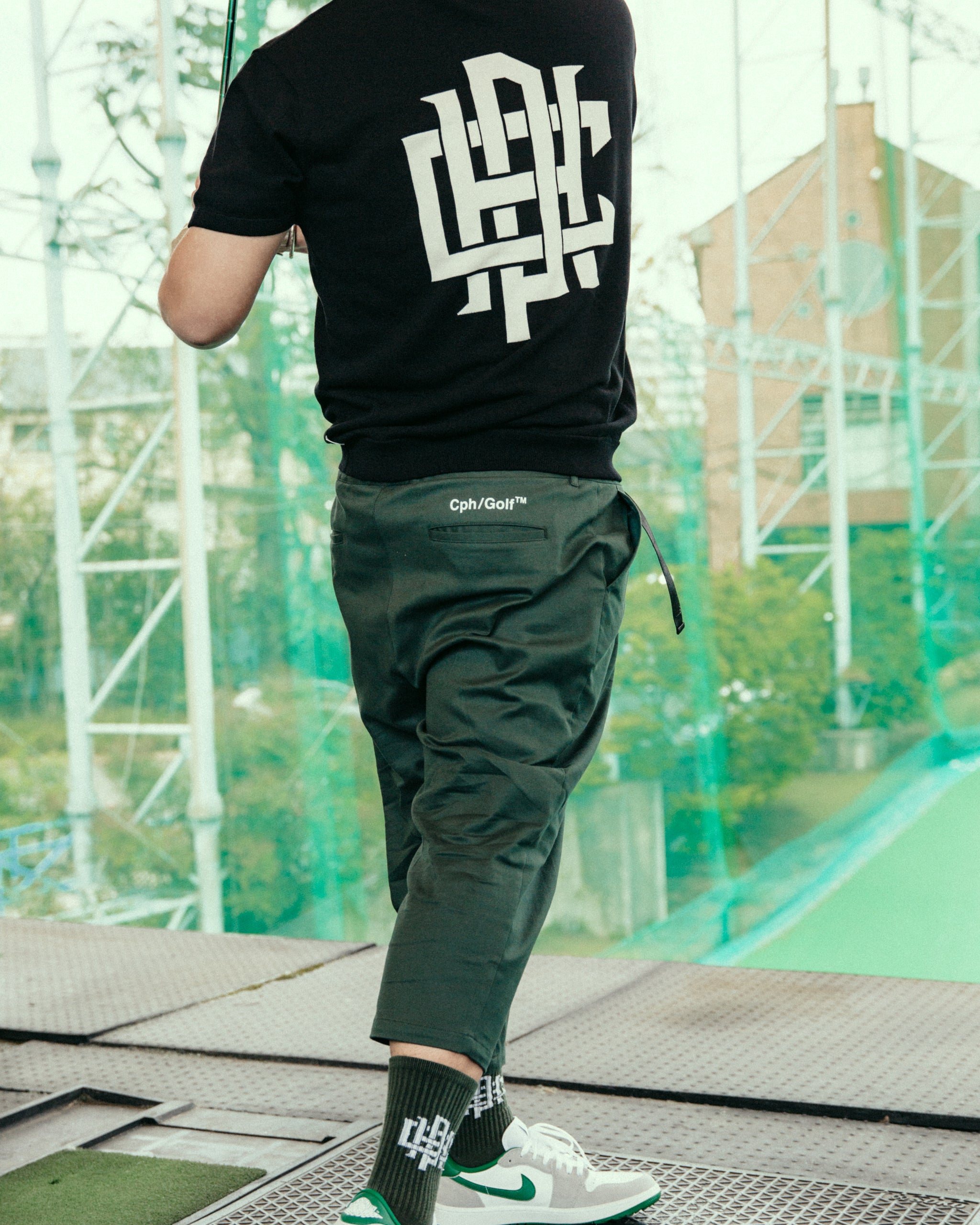 パンツ ADJUSTABLE CROPPED CHINO PANTS - BLACK ADJUSTABLE CROPPED CHINO PANTS - BLACK – Mid 90s Club