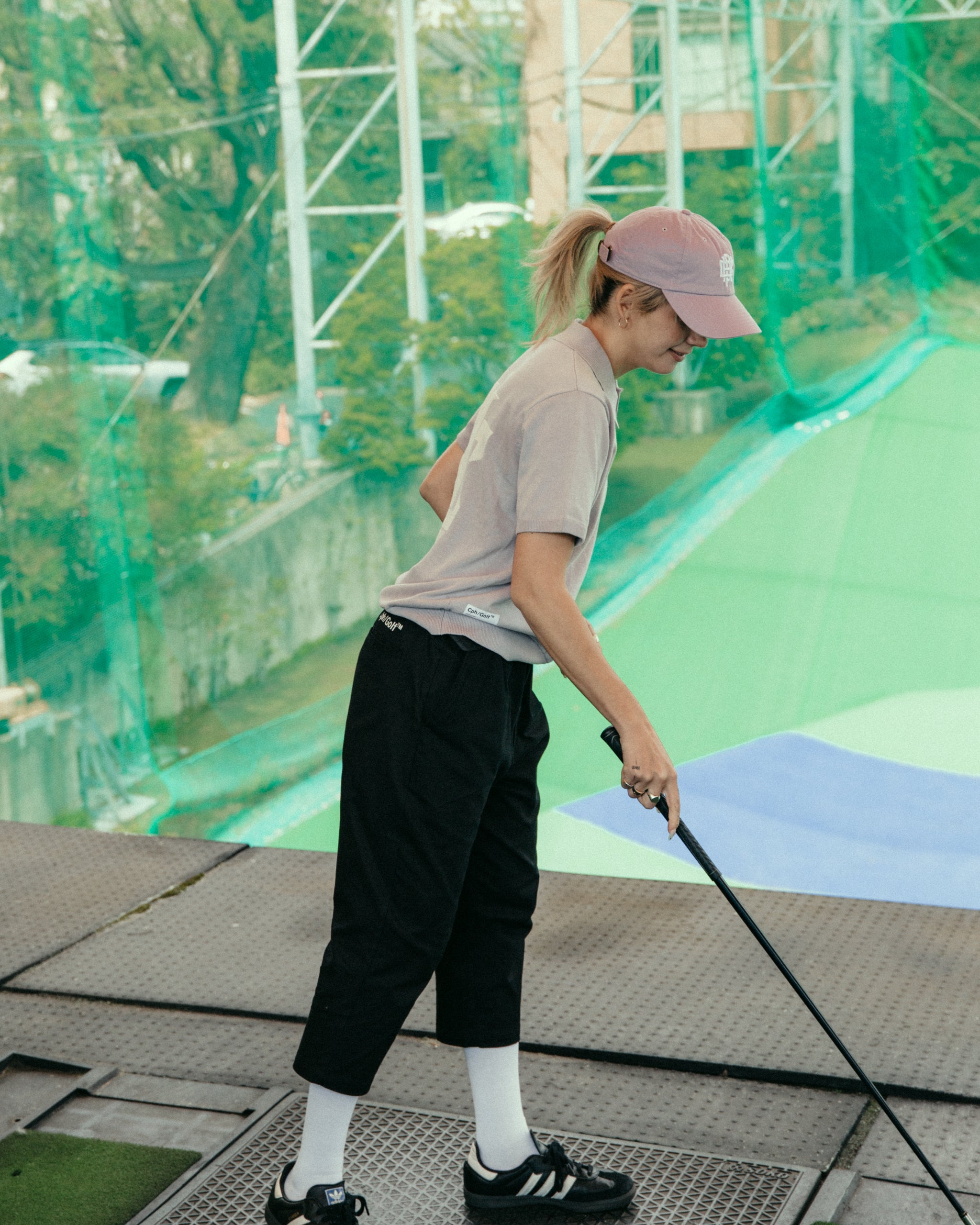 パンツ ADJUSTABLE CROPPED CHINO PANTS - BLACK ADJUSTABLE CROPPED CHINO PANTS - BLACK – Mid 90s Club